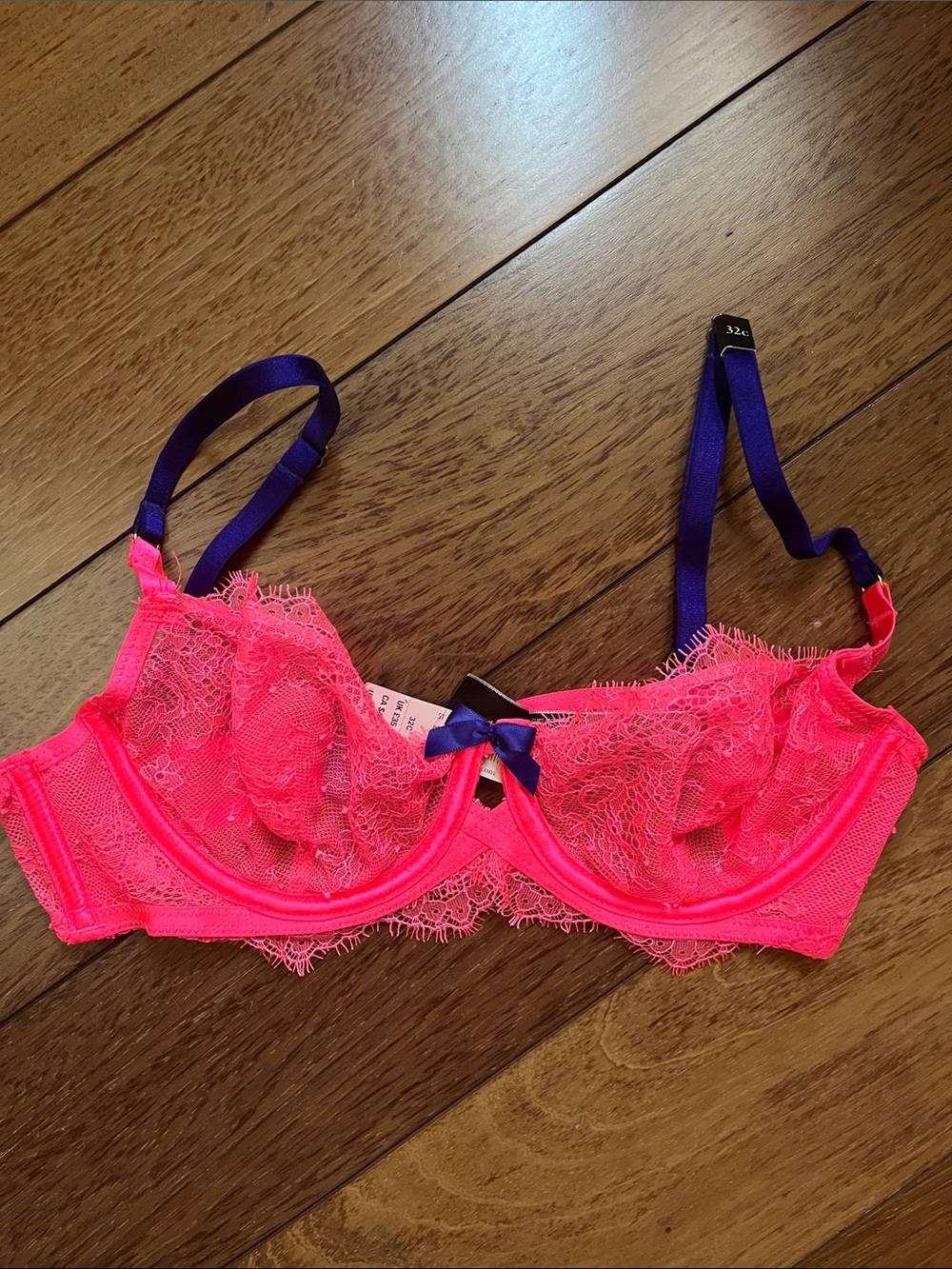 NWT Victoria’s Secret Very Sexy Unlined Demi Underwire Bra